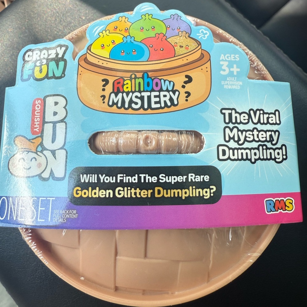 Dumpling “mystery” is a golden glitter will you be lucky?otherwise solid color